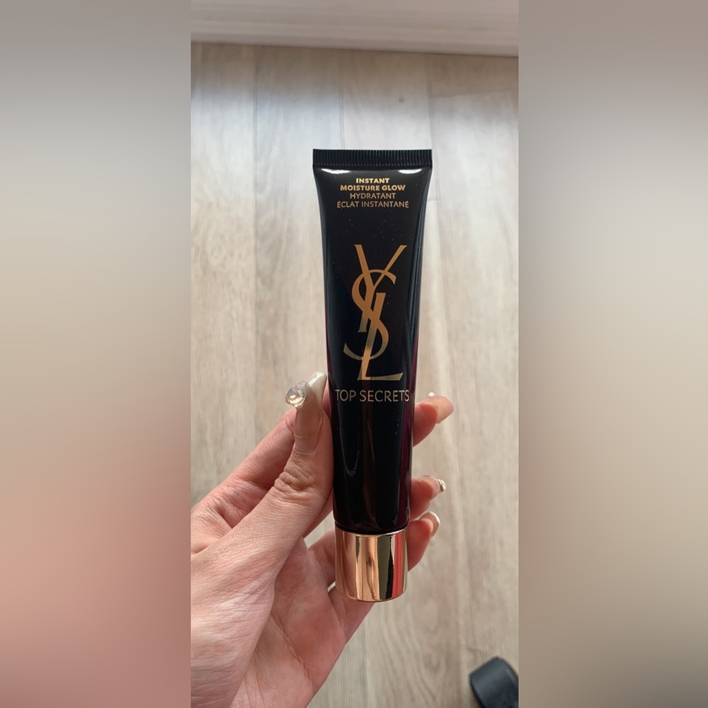 Brand new Yves Saint Laurent top secrets instant moisture glow primer